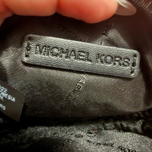 Michael Kors Black Coin Holder - Picture 3 of 3